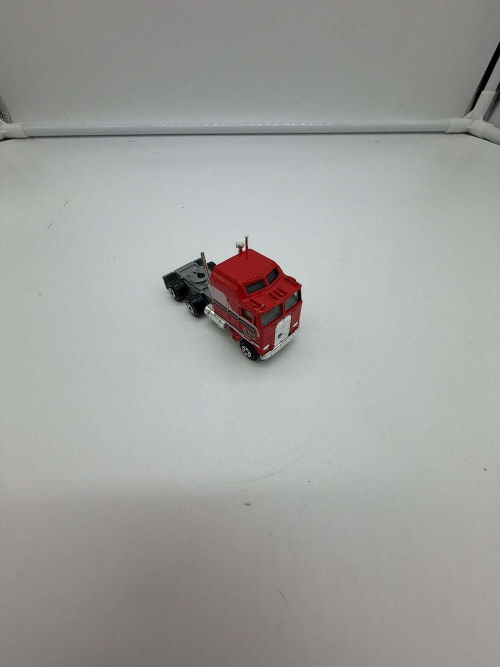 Yatming Kenworth K100 Aerodyne Diecast Semi Truck Red